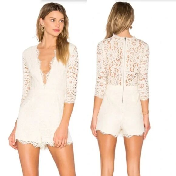 NBD Revolve Warren Lace Romper, Ivory, Size S, NWT - Picture 1 of 8